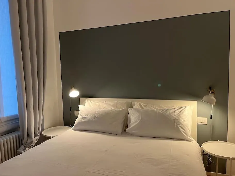 Bilocale Di Charme Apartment Milan
