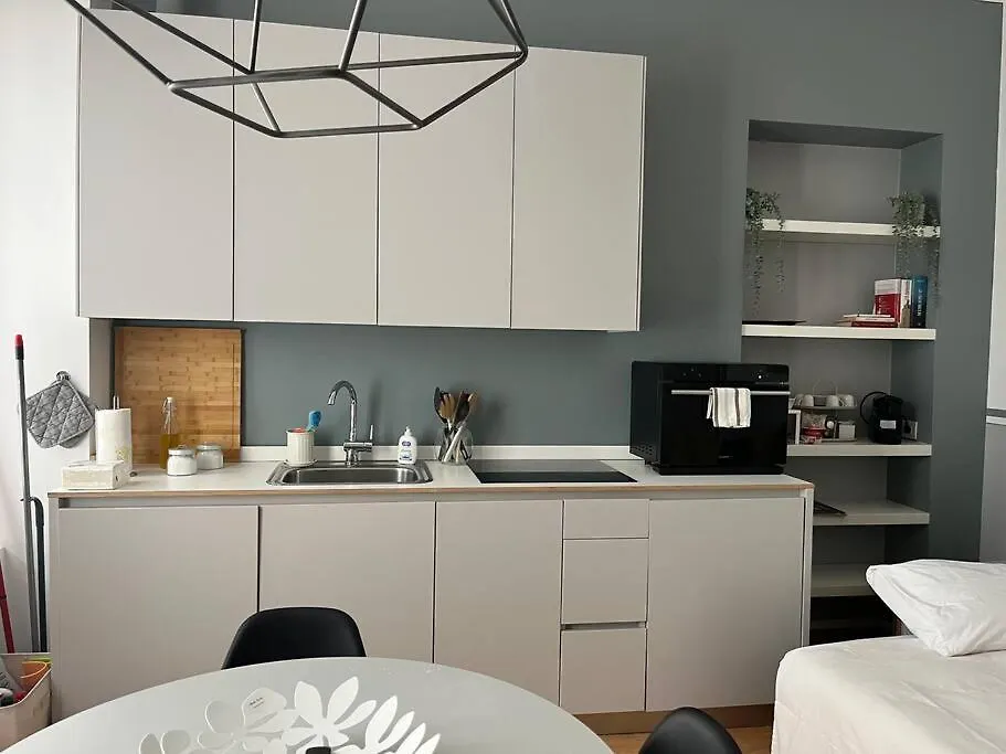 Bilocale Di Charme Apartment Milan